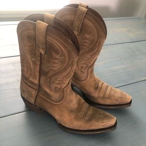 Ariat Willow Women’s Boots